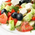 H Mεσογειακή διατροφή αυξάνει τις πιθανότητες «καλής» ζωής μετά τα 70 χρόνια